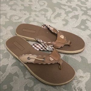 Sperry Flip Flops